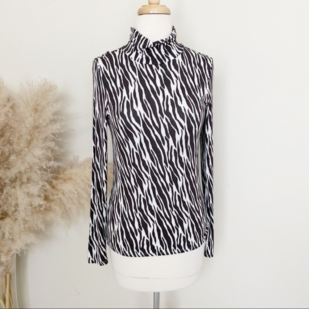 American Eagle animal print top